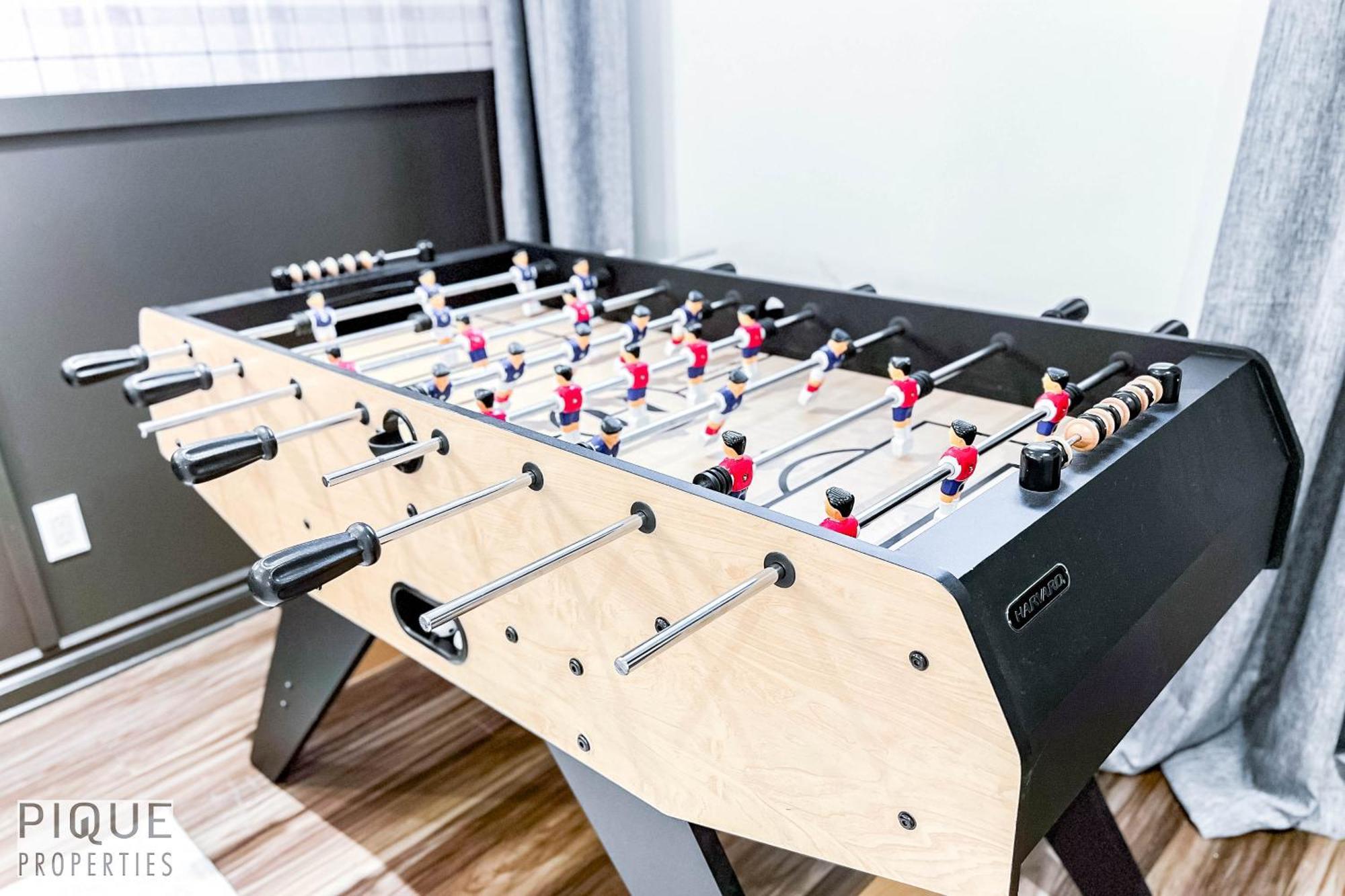 5 Bedroom Nordic Home, Pet Friendly, Garage, Wifi, Foosball! Edmonton Luaran gambar